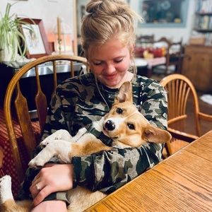 Meet your Posher, Mercedes